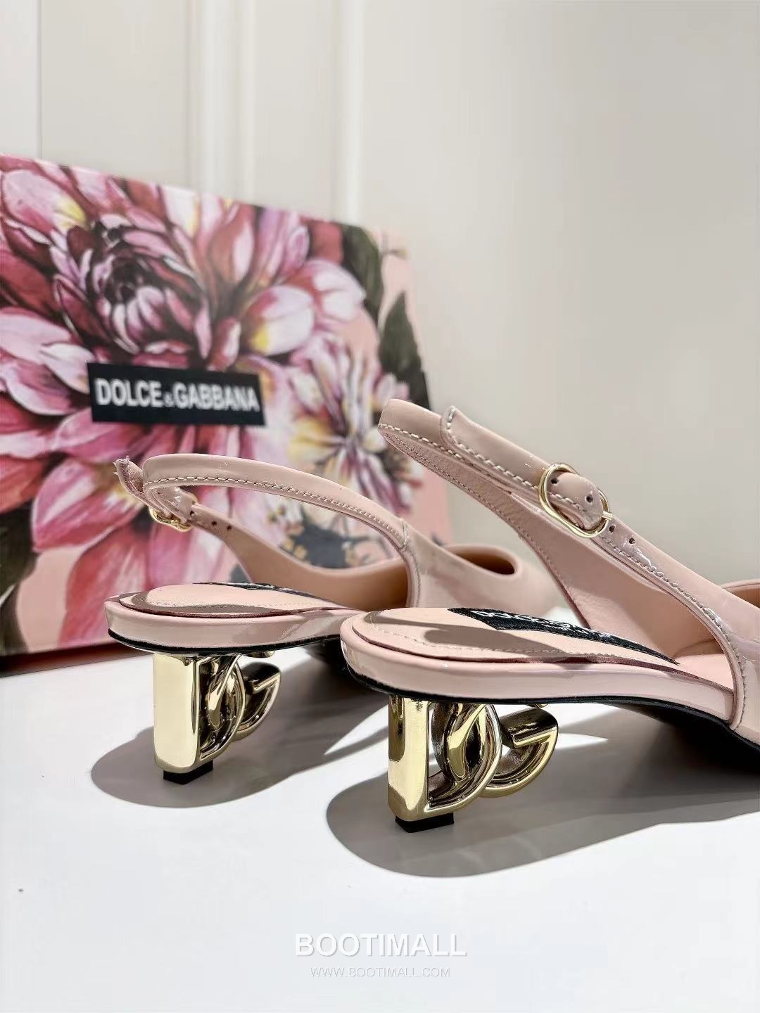 Dolce & Gabbana Patent Heel Pumps Patent Leather Lambskin Black 돌체앤가바나 페이턴트 힐 펌프스 페이턴트 레더 양가죽 블랙 9