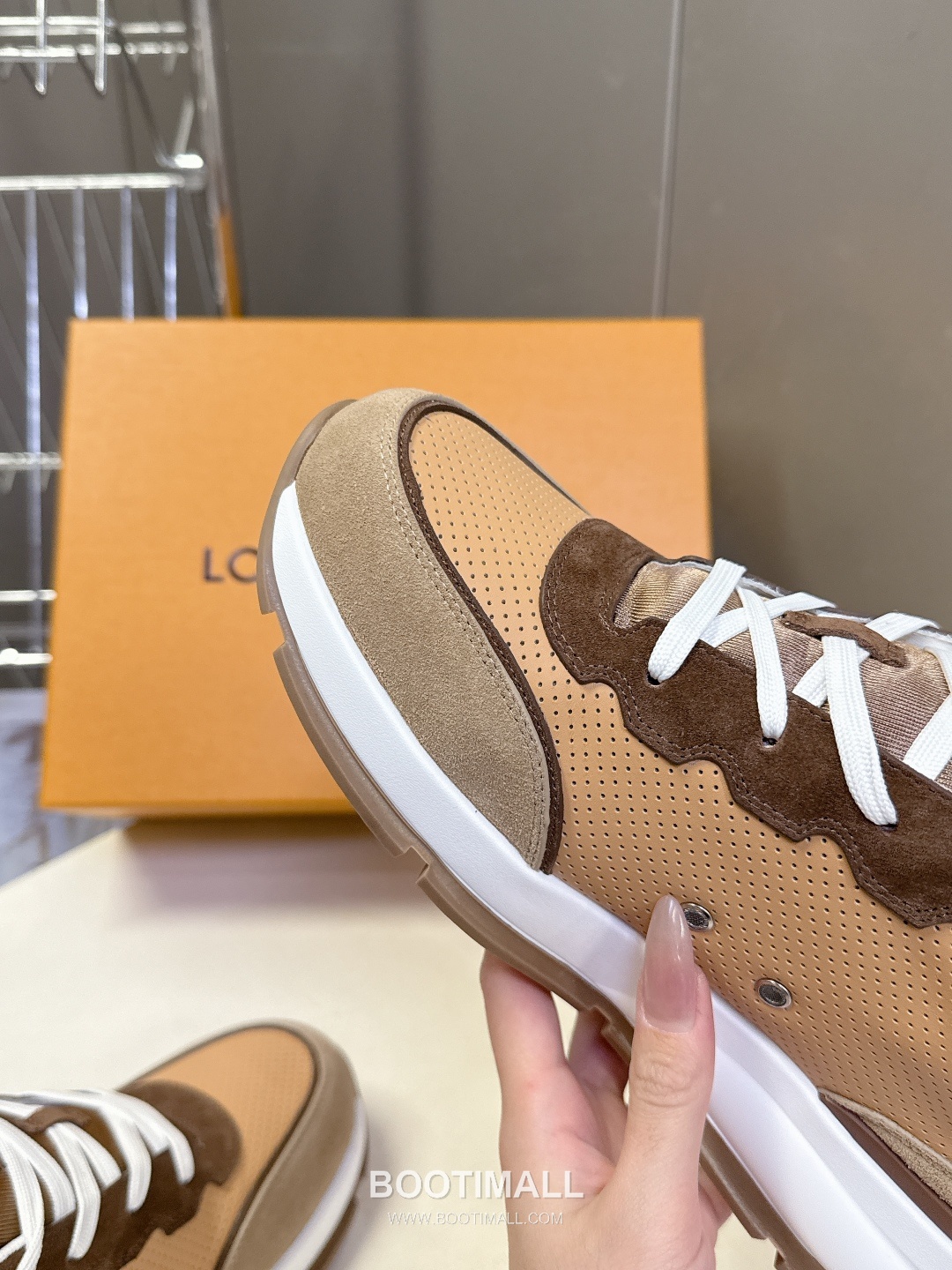 Louis Vuitton Retro Platform Sneaker Calfskin Mesh Sneakers 루이비통 레트로 플랫폼 스니커즈 송아지가죽 메쉬 7