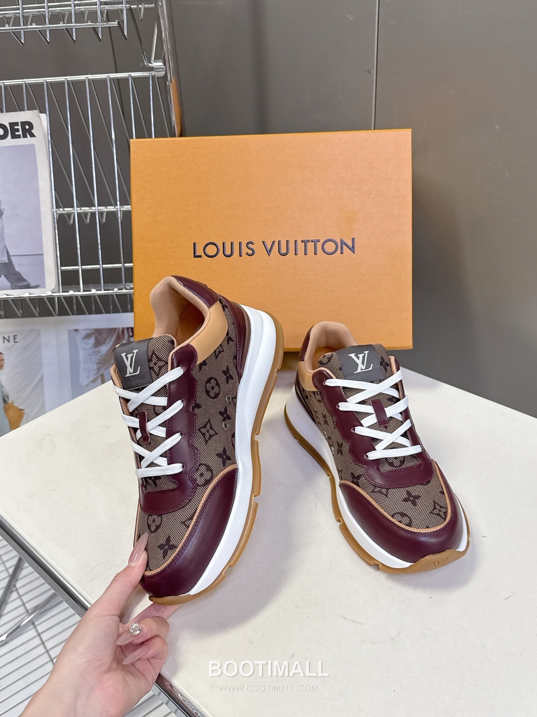 Louis Vuitton Retro Platform Sneaker Calfskin Mesh Sneakers 루이비통 레트로 플랫폼 스니커즈 송아지가죽 메쉬 4
