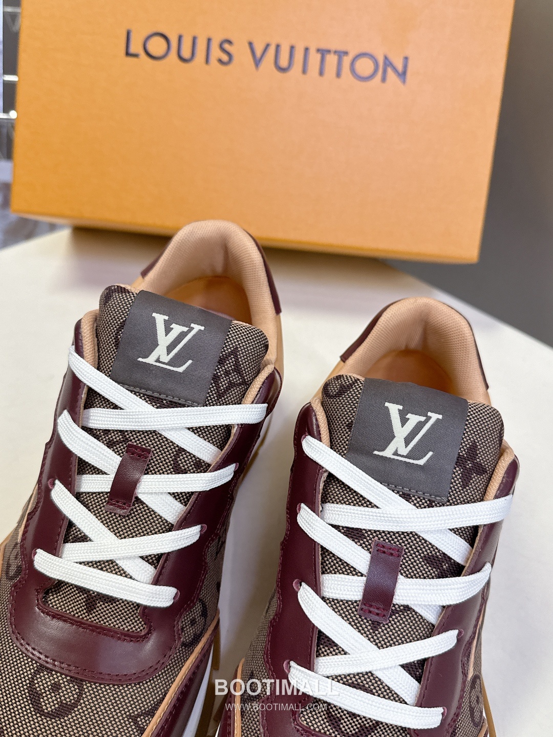 Louis Vuitton Retro Platform Sneaker Calfskin Mesh Sneakers 루이비통 레트로 플랫폼 스니커즈 송아지가죽 메쉬 9