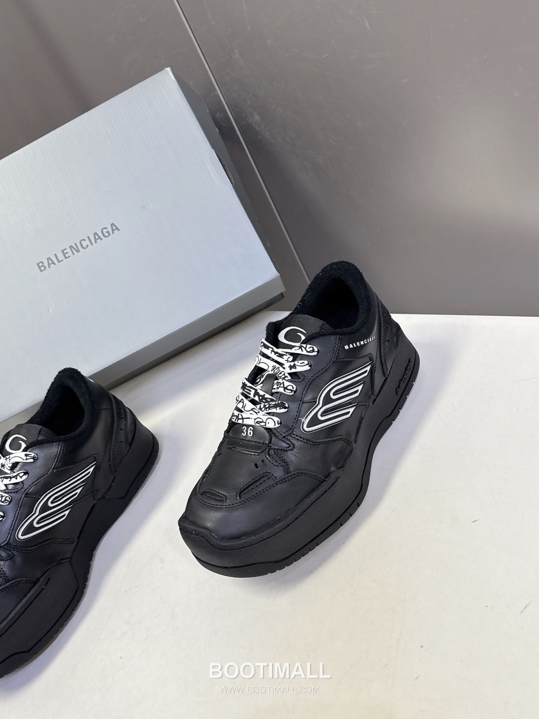 Balenciaga Hamptons Sneakers Leather Black 발렌시아가 햄프턴스 스니커즈 소가죽 블랙 3