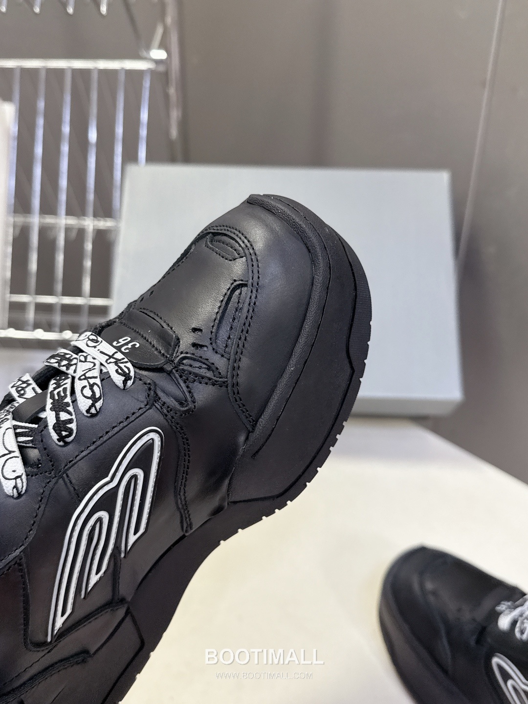 Balenciaga Hamptons Sneakers Leather Black 발렌시아가 햄프턴스 스니커즈 소가죽 블랙 8