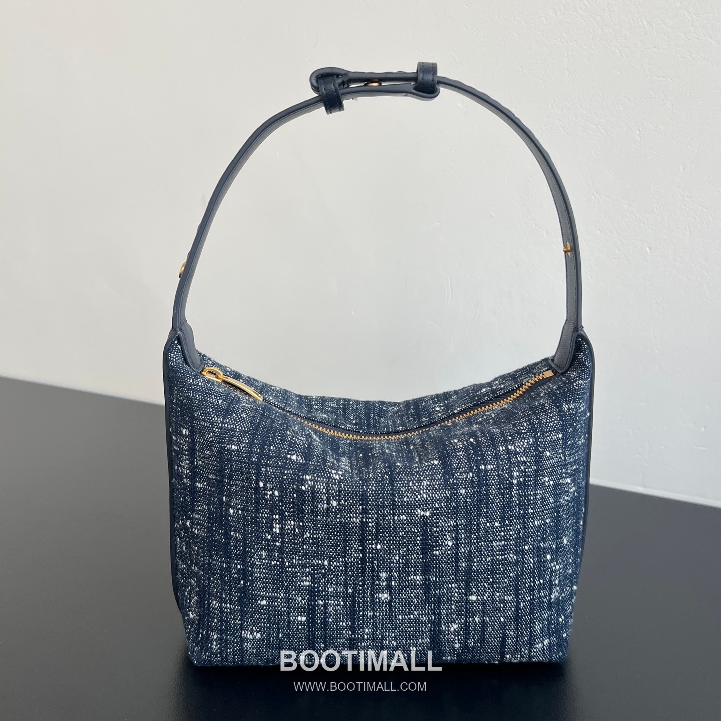 Bottega Veneta Wallace Bag Terry Denim, Woven Leather Blue Top Handle Bag 보테가 베네타 월리스 백 테리 데님, 위빙 레더 블루 탑핸들백 20cm 4