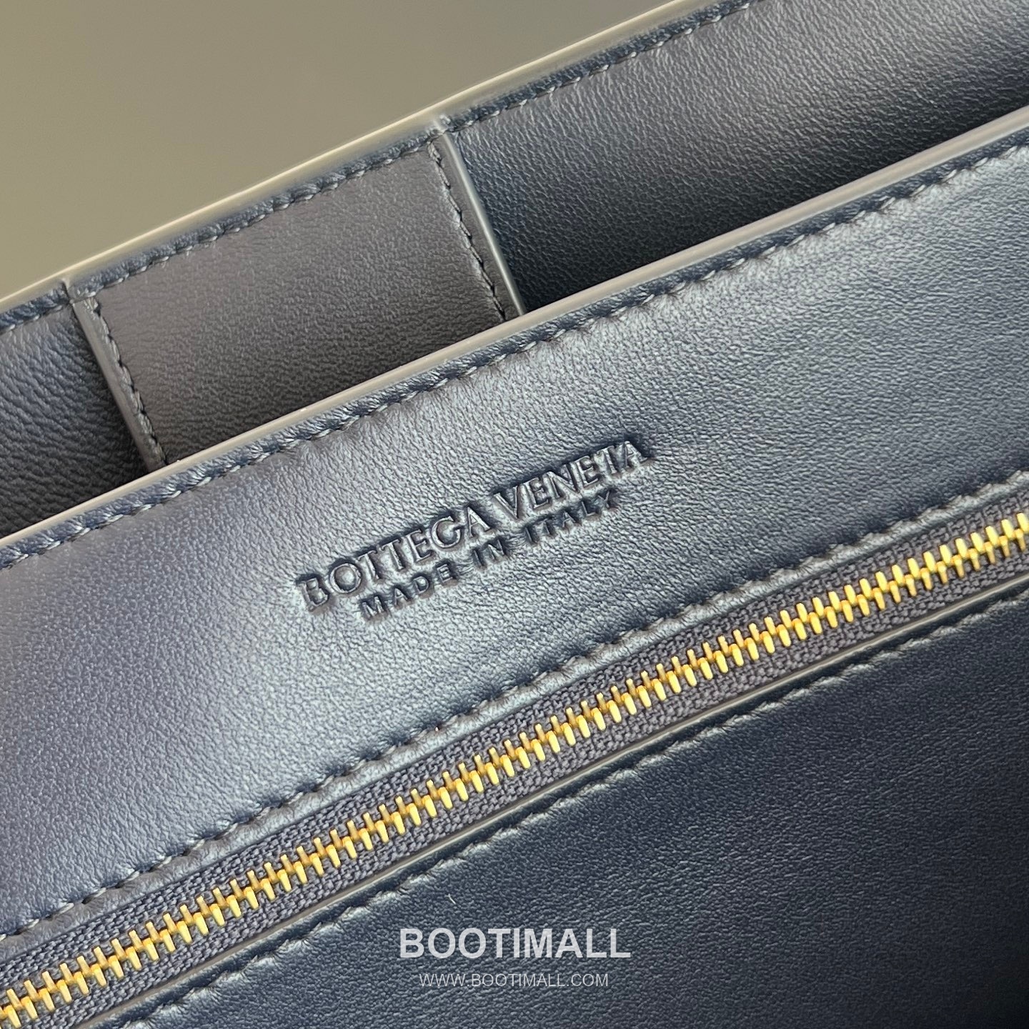 Bottega Veneta Andiamo Tote Terry Denim Blue Tote Bag 보테가 베네타 안디아모 토트 테리 데님 블루 토트백 42cm 11