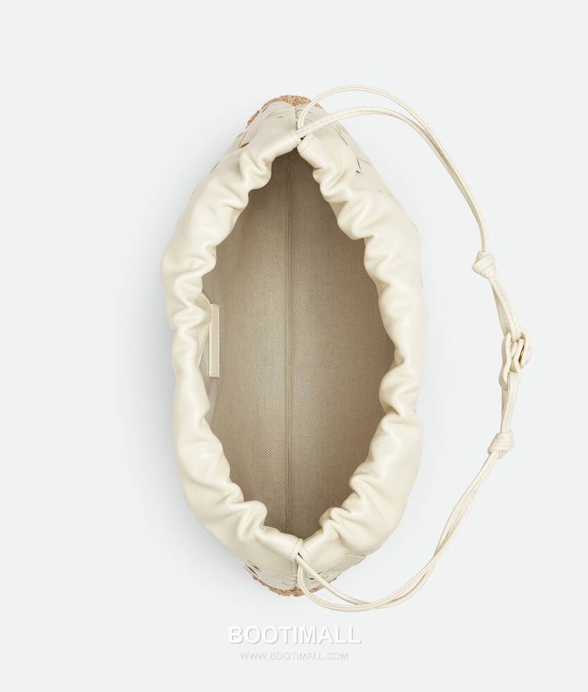 Bottega Veneta Woven Raffia Dustbag Raffia, Calfskin Beige Crossbody Bag 보테가 베네타 위빙 라피아 더스트백 839102 라피아, 카프스킨 베이지 크로스백 32cm 2