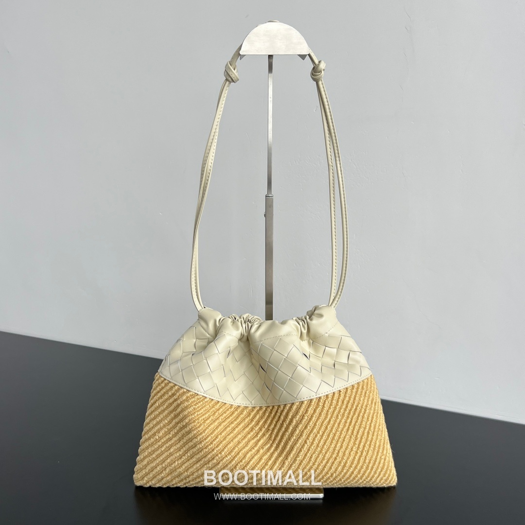 Bottega Veneta Woven Raffia Dustbag Raffia, Calfskin Beige Crossbody Bag 보테가 베네타 위빙 라피아 더스트백 839102 라피아, 카프스킨 베이지 크로스백 32cm 5