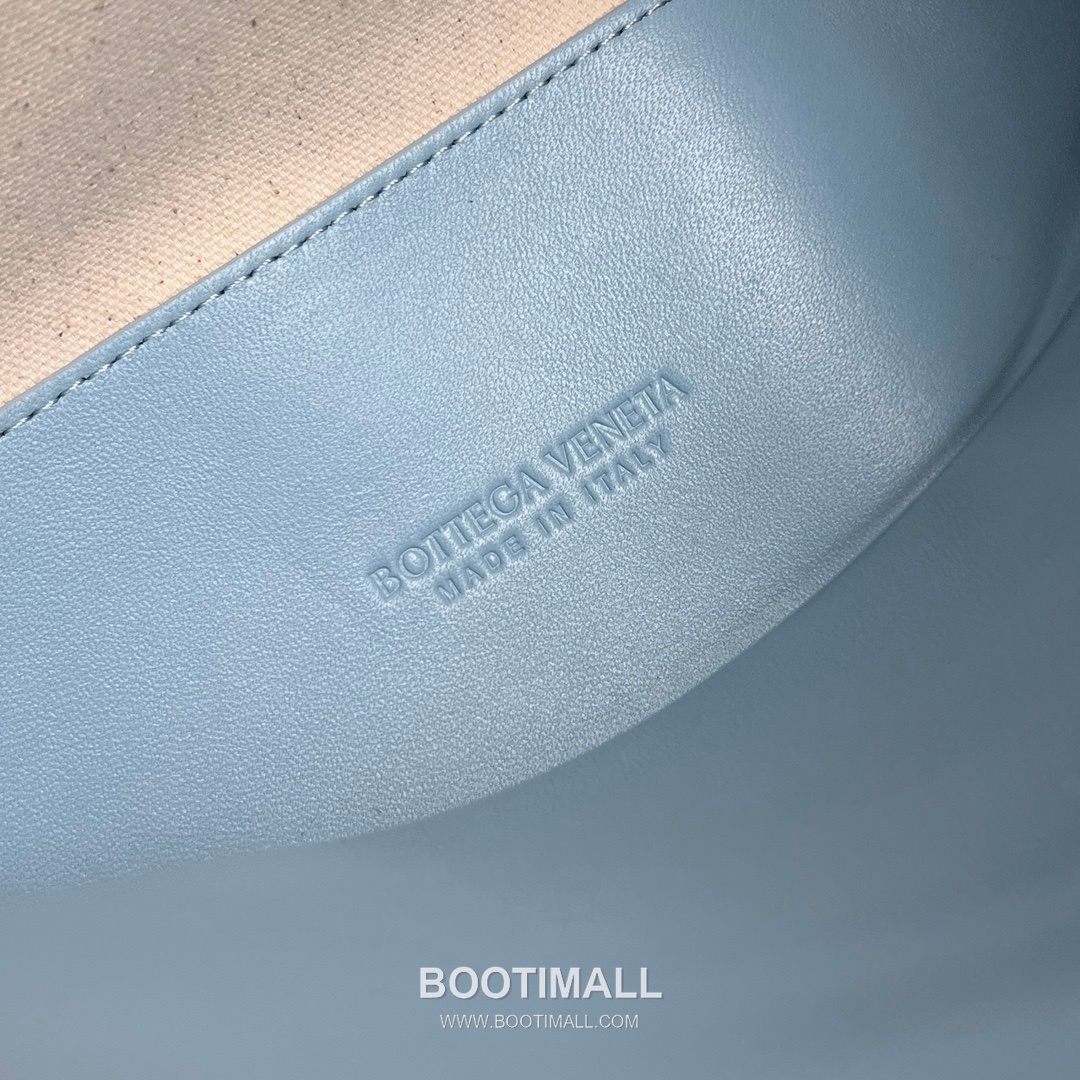 Bottega Veneta Andiamo Bag Nylon Raffia, Lambskin Beige Top Handle Bag 보테가 베네타 안디아모 백 나일론 라피아, 양가죽 베이지 탑핸들백 25cm 13