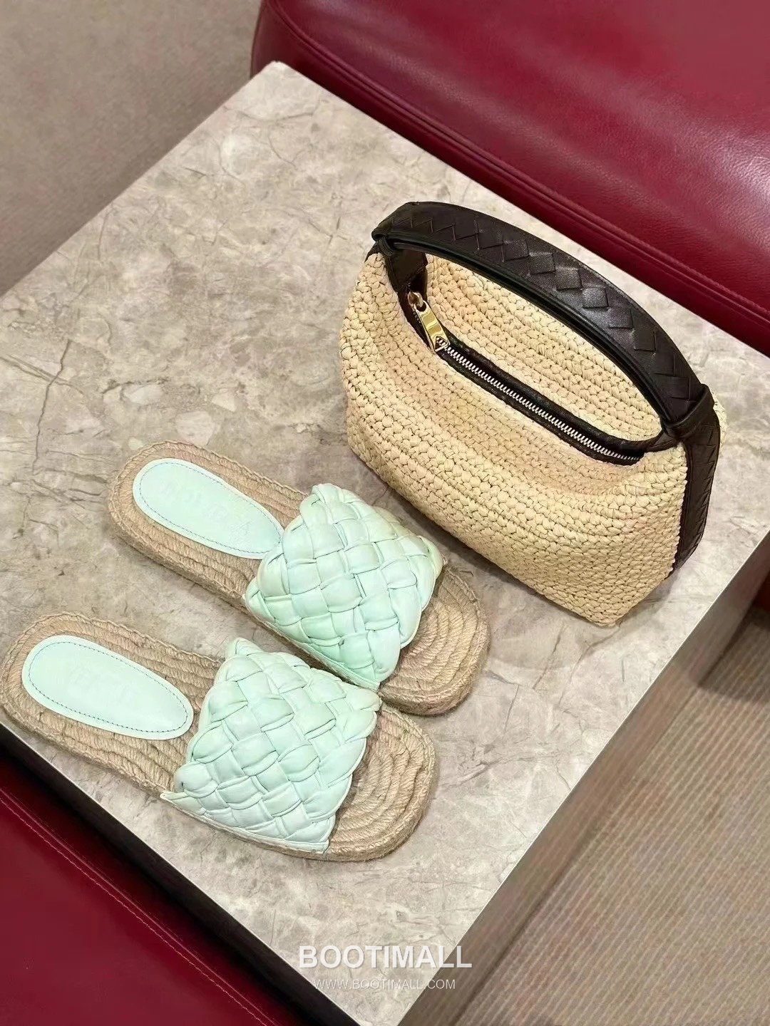 Bottega Veneta Wallace Straw Tote Raffia, Calfskin, Canvas Natural Tote Bag 보테가 베네타 월리스 라피아 토트백 라피아, 송아지가죽, 캔버스 내추럴 20x13x9.5cm 1