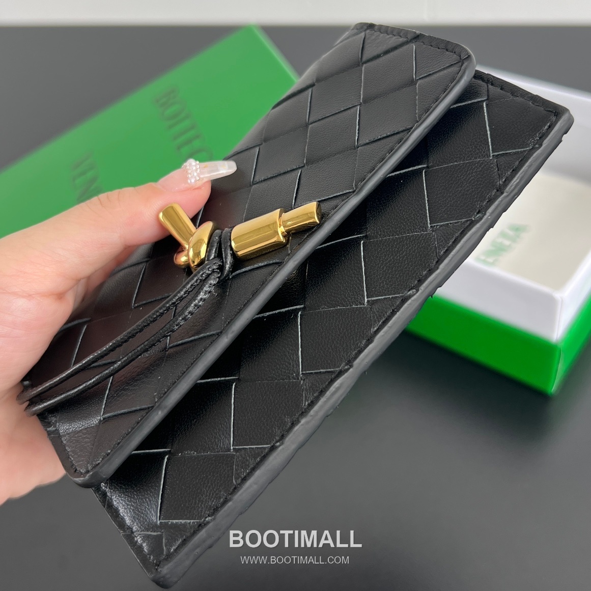 Bottega Veneta Amdiamo Zip Card Case Intrecciato Calfskin Fireworks Card Holder 보테가 베네타 암디아모 지퍼 카드 케이스 인트레치아토 카프스킨 파이어웍스 카드지갑 14cm 5