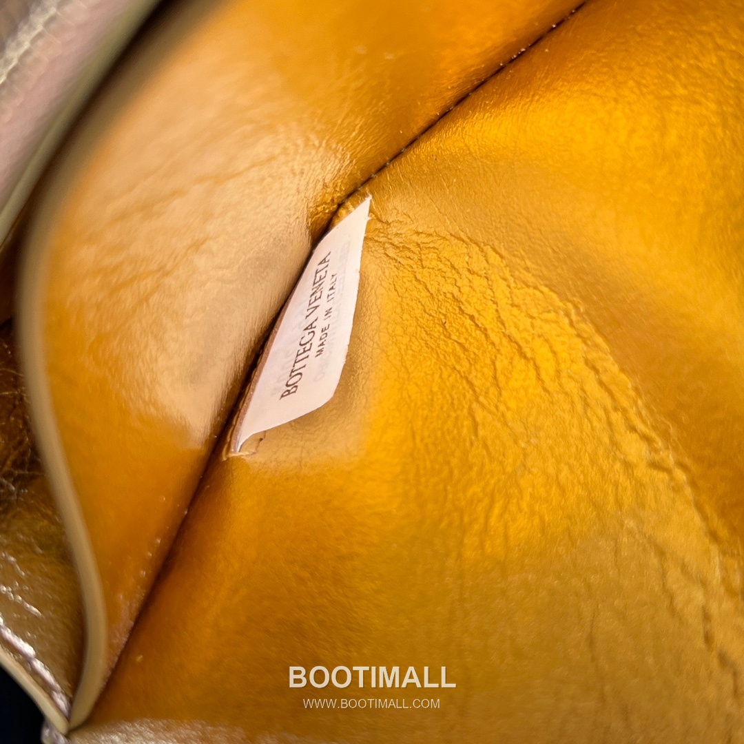 Bottega Veneta Andiamo Flap Wallet Intrecciato Leather Gold Long Wallet 보테가 베네타 안디아모 플랩 장지갑 인트레치아토 레더 골드 19cm 12