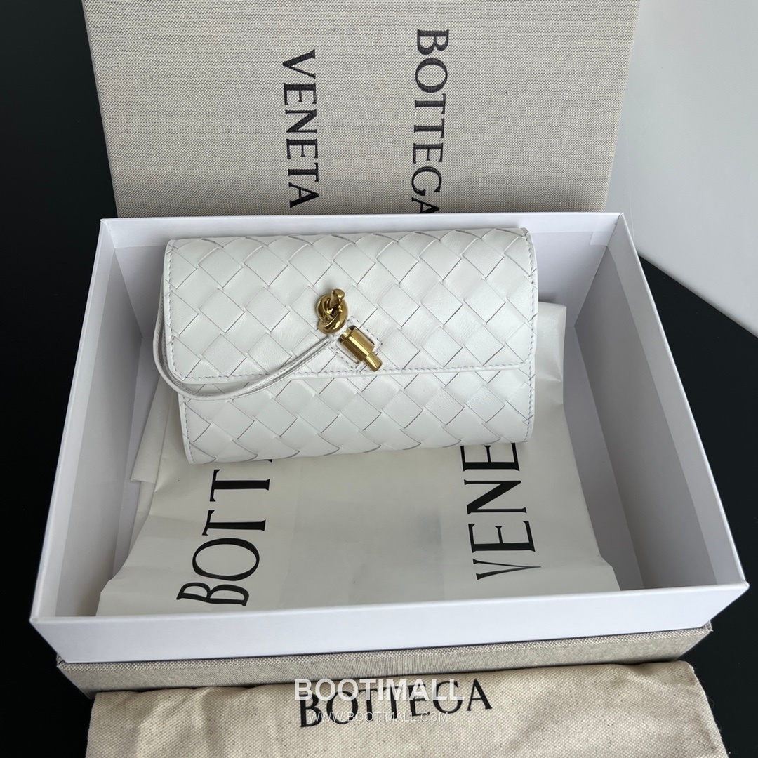 Bottega Veneta Andiamo Flap Wallet Intrecciato Gold Long Wallet 보테가 베네타 안디아모 플랩 장지갑 인트레치아토 레더 골드 19cm 2