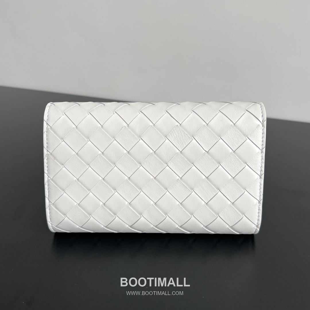 Bottega Veneta Andiamo Flap Wallet Intrecciato Gold Long Wallet 보테가 베네타 안디아모 플랩 장지갑 인트레치아토 레더 골드 19cm 4