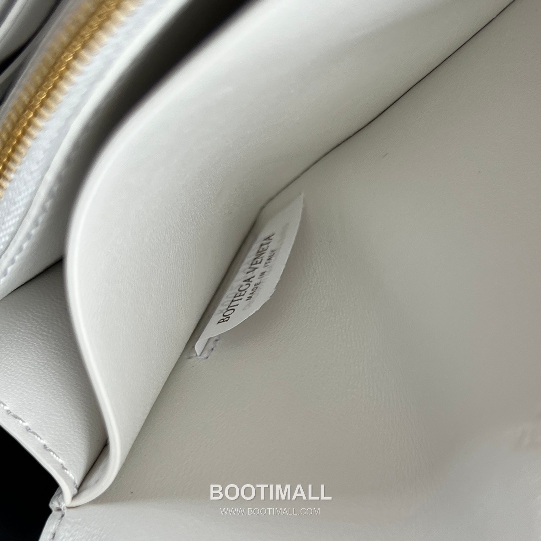 Bottega Veneta Andiamo Flap Wallet Intrecciato Gold Long Wallet 보테가 베네타 안디아모 플랩 장지갑 인트레치아토 레더 골드 19cm 11