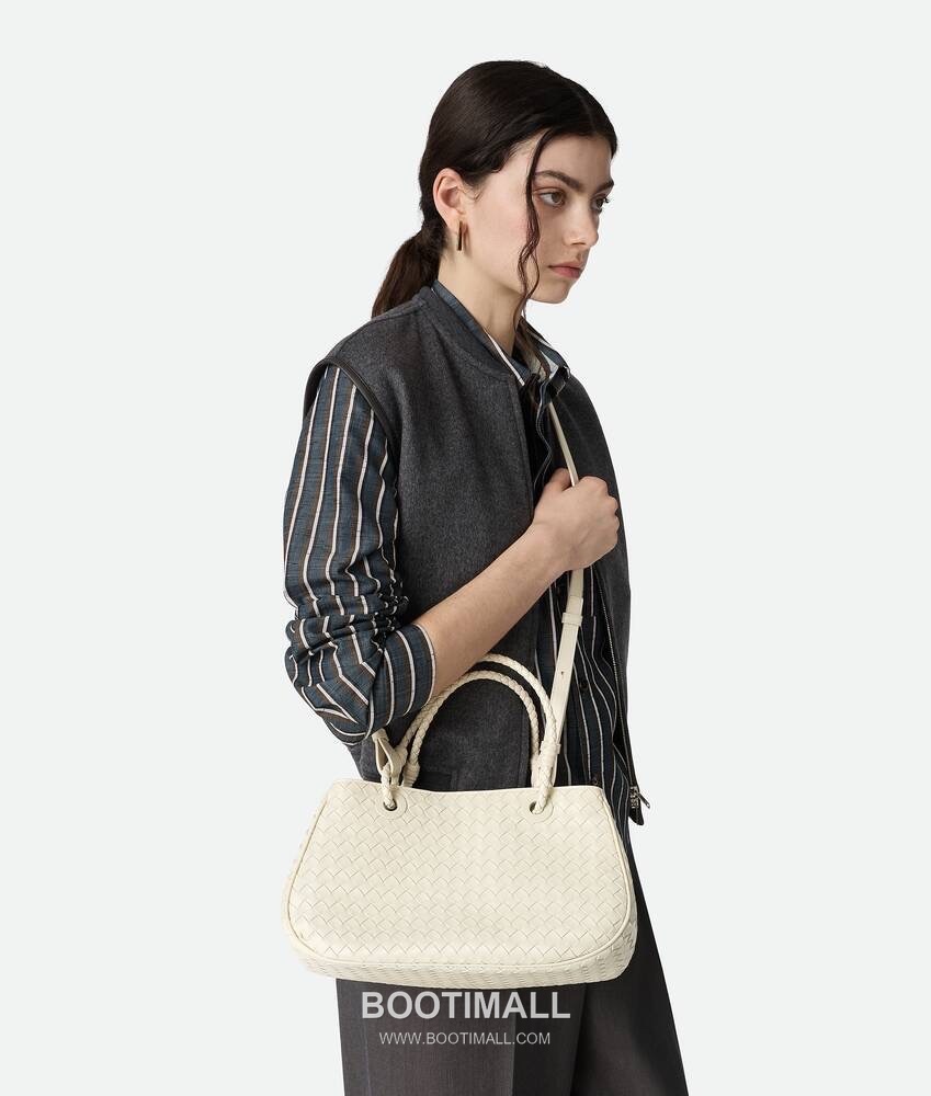 Bottega Veneta Basket Handbag Nappa Lambskin Top Handle Bag 보테가 베네타 바스켓 핸드백 나파 램스킨 탑핸들백 31cm 3