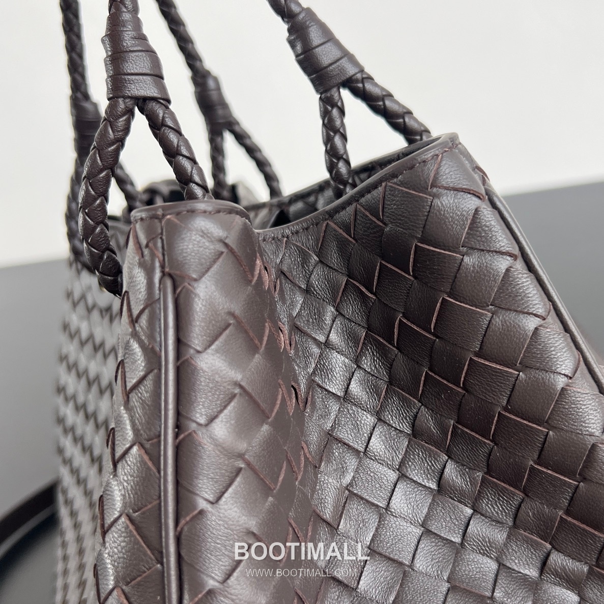 Bottega Veneta Basket Handbag Nappa Lambskin Top Handle Bag 보테가 베네타 바스켓 핸드백 나파 램스킨 탑핸들백 31cm 18