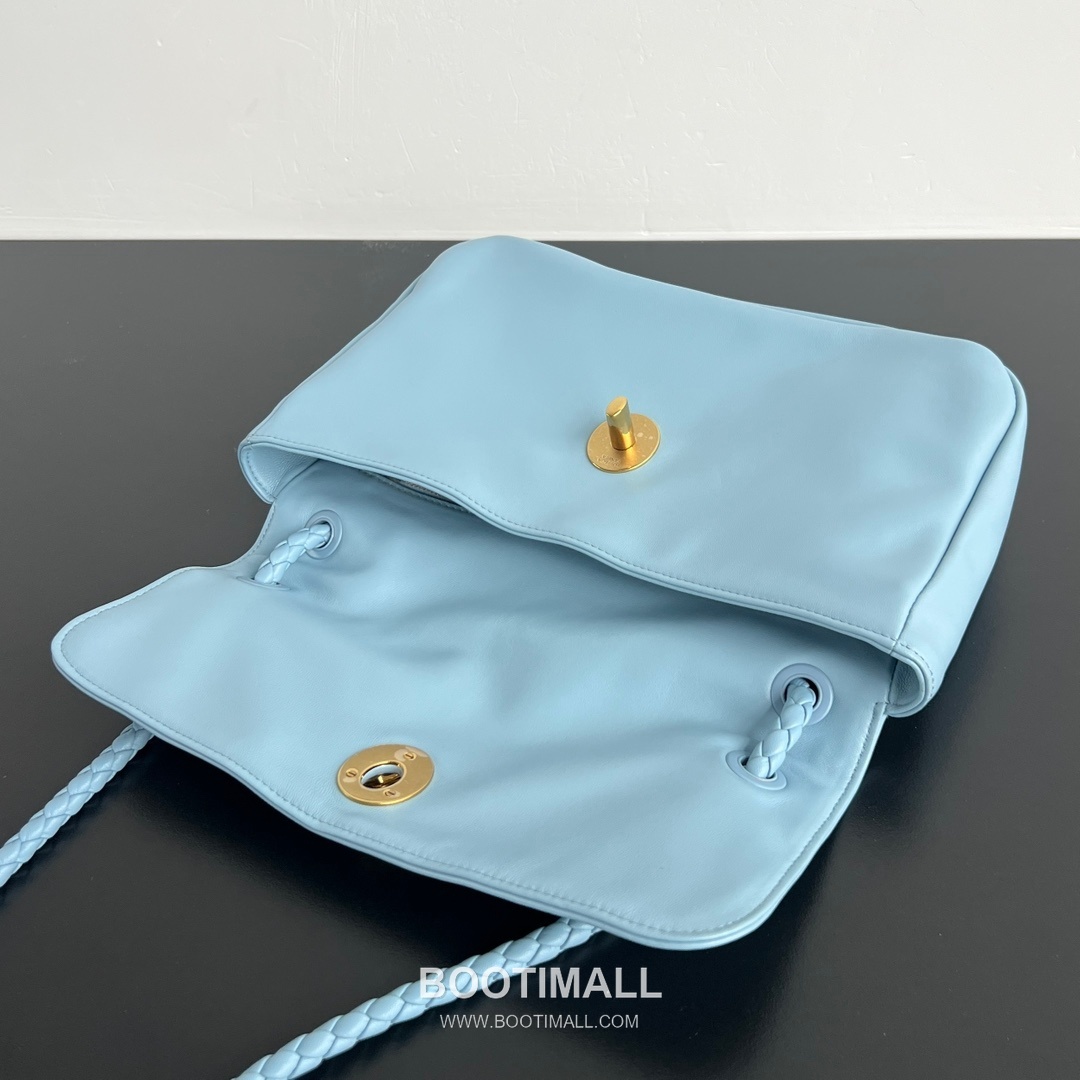 Bottega Veneta Madison Shoulder Bag Smooth Lambskin Black 보테가 베네타 매디슨 숄더백 스무스 램스킨 블랙 27cm 9