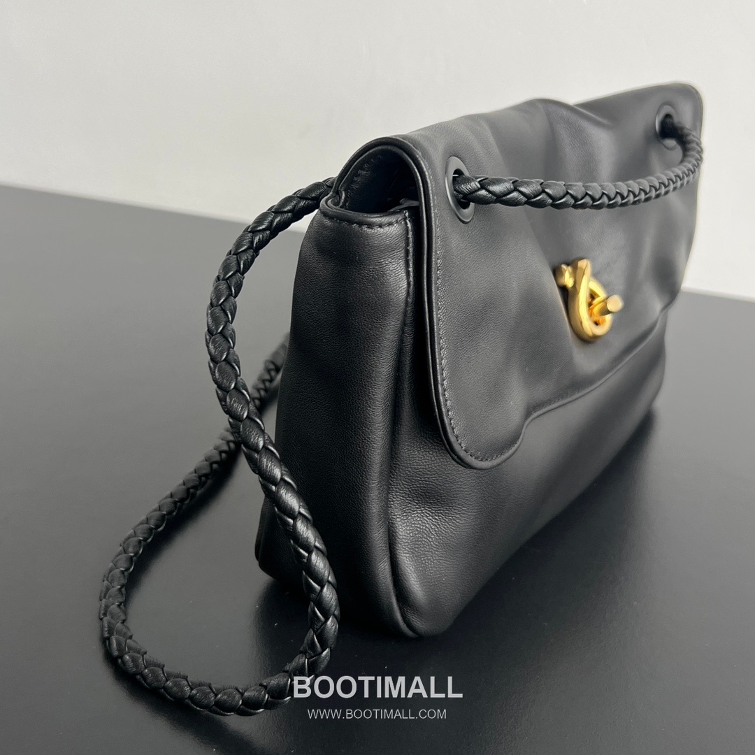 Bottega Veneta Madison Shoulder Bag Smooth Lambskin Black 보테가 베네타 매디슨 숄더백 스무스 램스킨 블랙 27cm 6