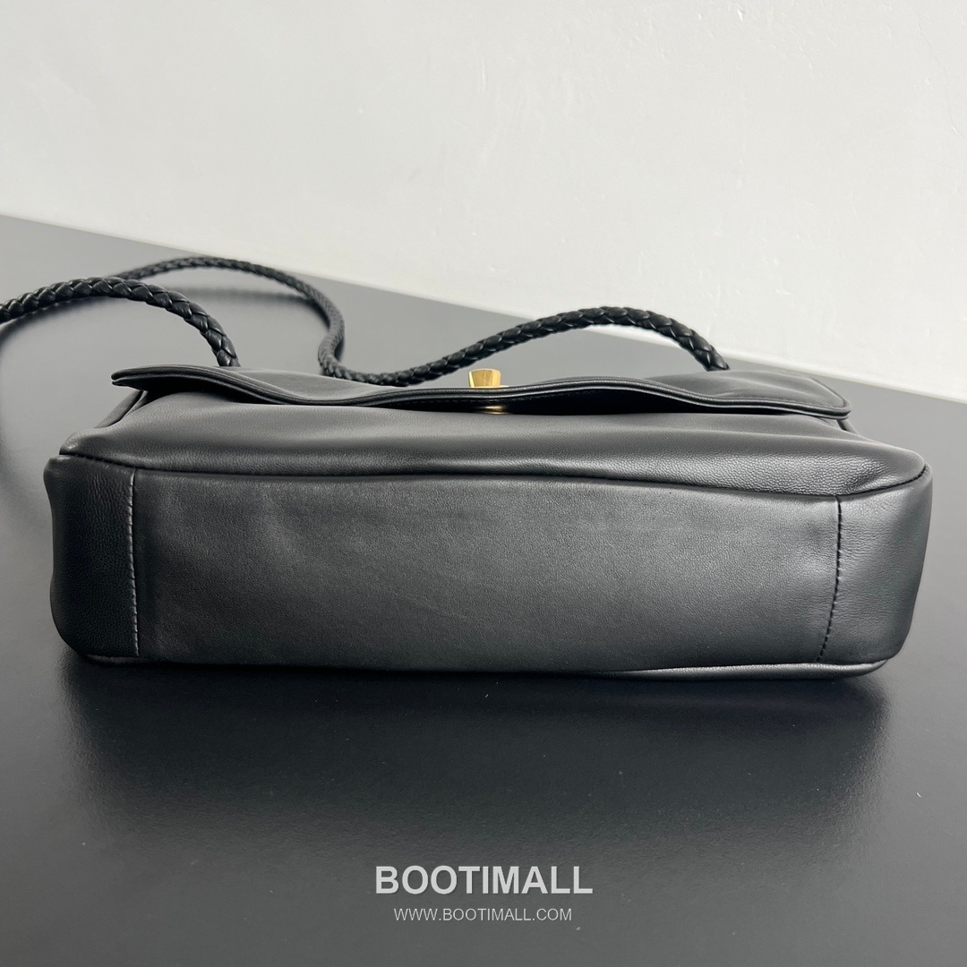 Bottega Veneta Madison Shoulder Bag Smooth Lambskin Black 보테가 베네타 매디슨 숄더백 스무스 램스킨 블랙 27cm 8