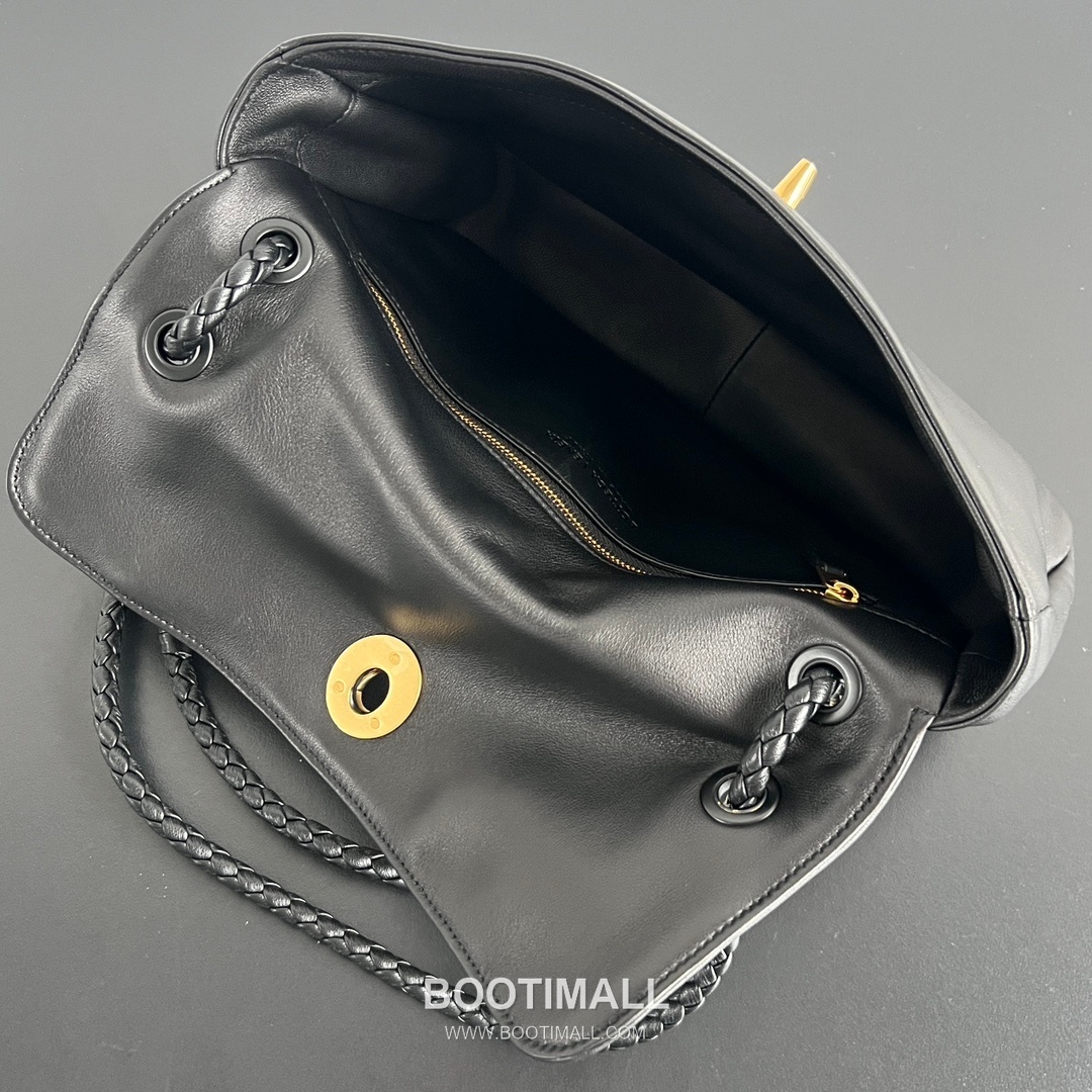 Bottega Veneta Madison Shoulder Bag Smooth Lambskin Black 보테가 베네타 매디슨 숄더백 스무스 램스킨 블랙 27cm 10