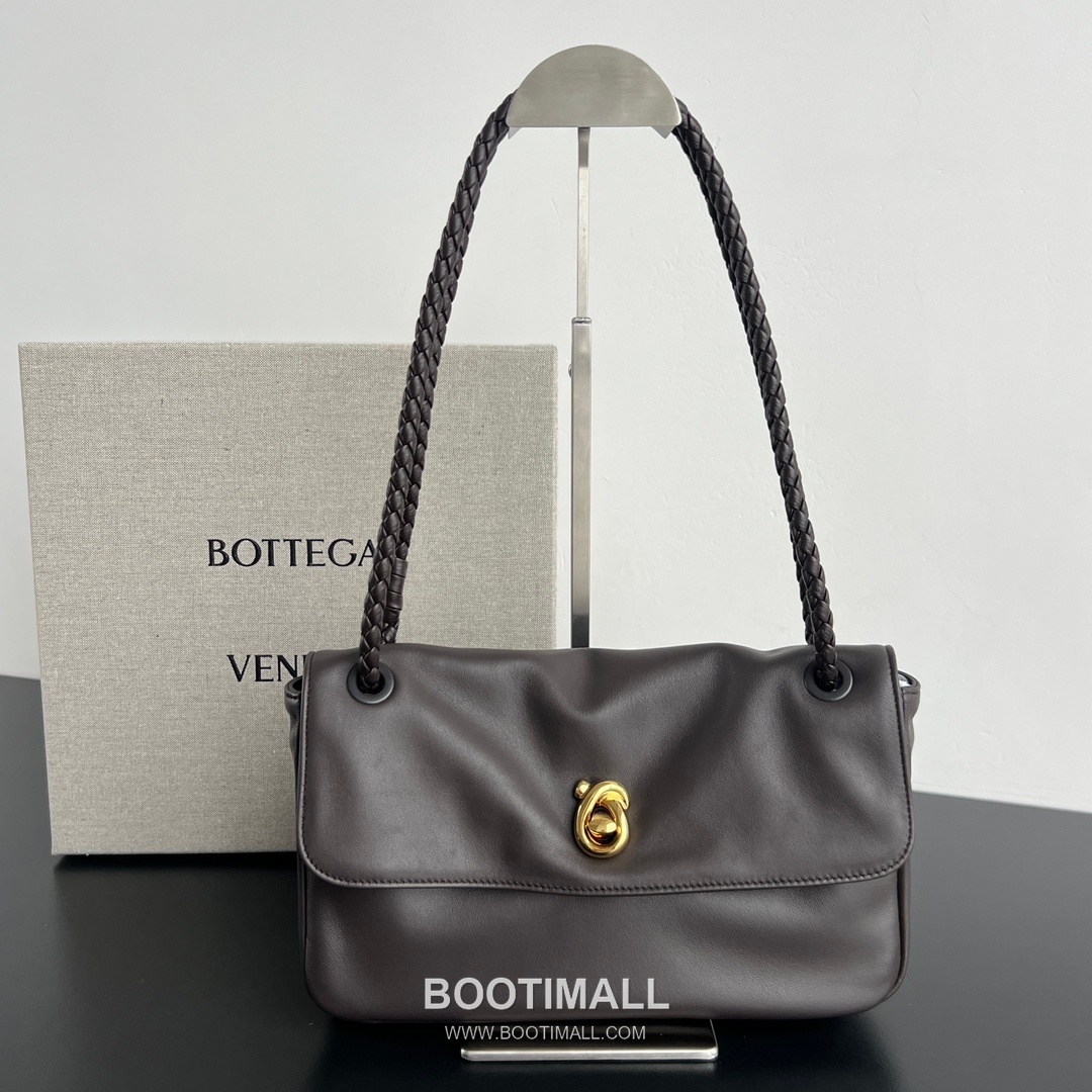Bottega Veneta Madison Shoulder Bag Smooth Lambskin Black 보테가 베네타 매디슨 숄더백 스무스 램스킨 블랙 27cm 3