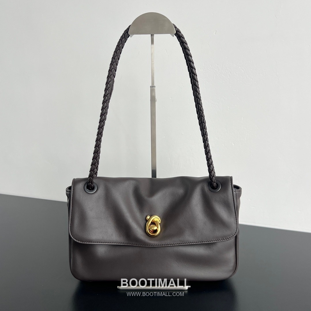 Bottega Veneta Madison Shoulder Bag Smooth Lambskin Black 보테가 베네타 매디슨 숄더백 스무스 램스킨 블랙 27cm 4