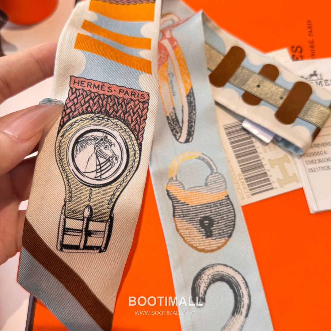 Hermes Twilly Silk Scarf Twill Silk Black 에르메스 트윌리 실크 스카프 실크 트윌 블랙 120cm 3