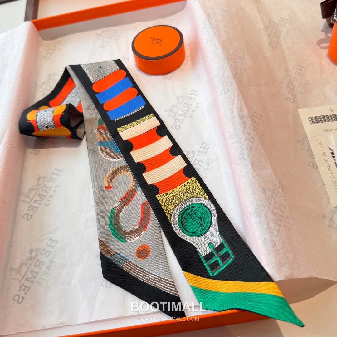 Hermes Twilly Silk Scarf Twill Silk Black 에르메스 트윌리 실크 스카프 실크 트윌 블랙 120cm 4