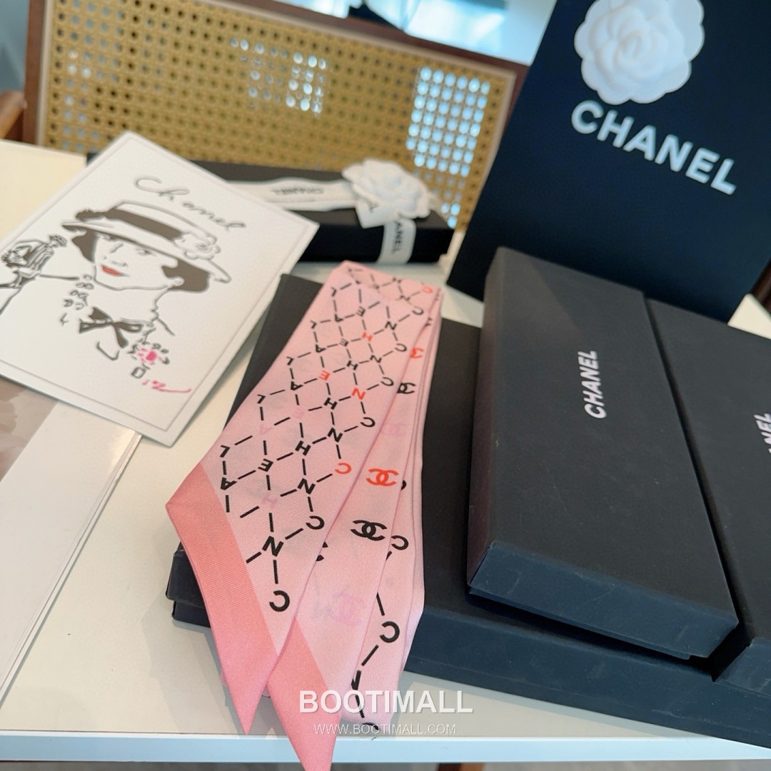 Hermes Twilly Silk Scarf Twill Silk Black 에르메스 트윌리 실크 스카프 실크 트윌 블랙 120cm 3