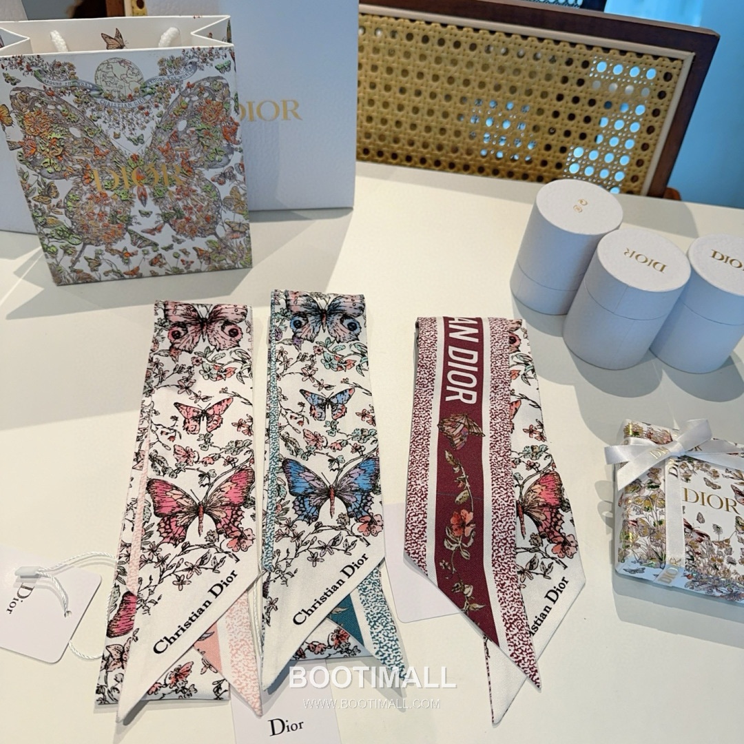 Hermes Mitzah Silk Scarf Mulberry Silk Twill White Twilly Scarf 에르메스 미차 실크 스카프 멀버리 실크 트윌 화이트 트윌리 스카프 100cm 4