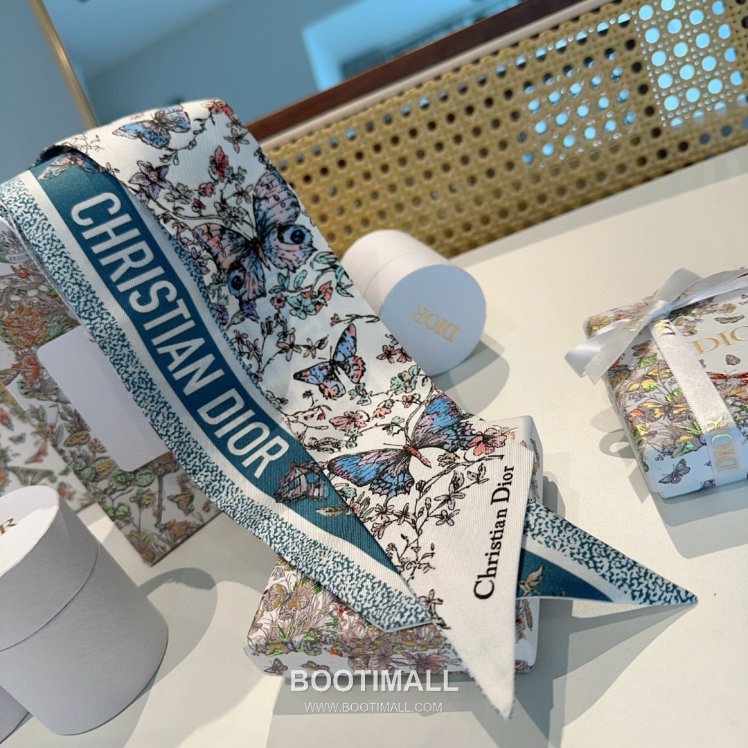 Hermes Mitzah Silk Scarf Mulberry Silk Twill White Twilly Scarf 에르메스 미차 실크 스카프 멀버리 실크 트윌 화이트 트윌리 스카프 100cm 7