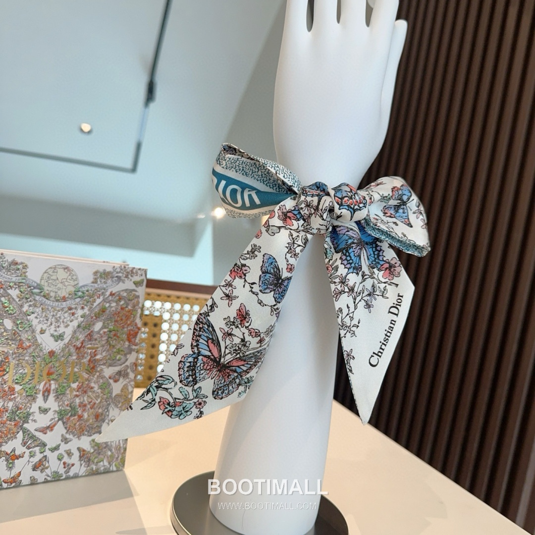 Hermes Mitzah Silk Scarf Mulberry Silk Twill White Twilly Scarf 에르메스 미차 실크 스카프 멀버리 실크 트윌 화이트 트윌리 스카프 100cm 9