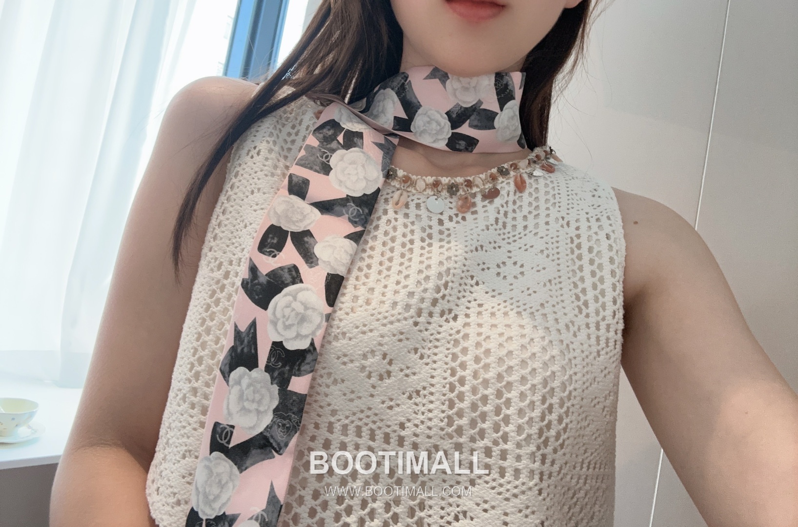 Hermes Camellia Twilly Silk Black Hair Scarf 에르메스 까멜리아 트윌리 실크 블랙 헤어 스카프 1