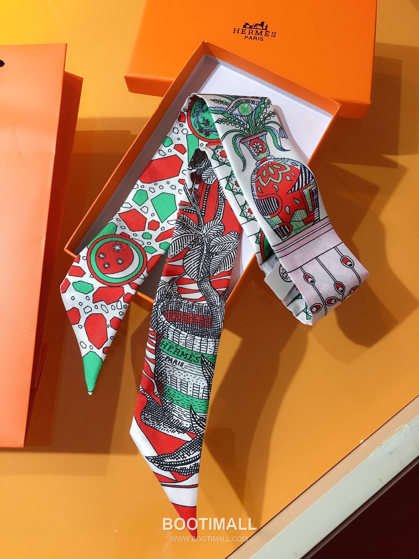 Hermes Lady Riders Twilly Silk Twill Black Twilly Scarf 에르메스 여 기사들의 무도 트윌리 실크 트윌 블랙 트윌리 스카프 86cm 4