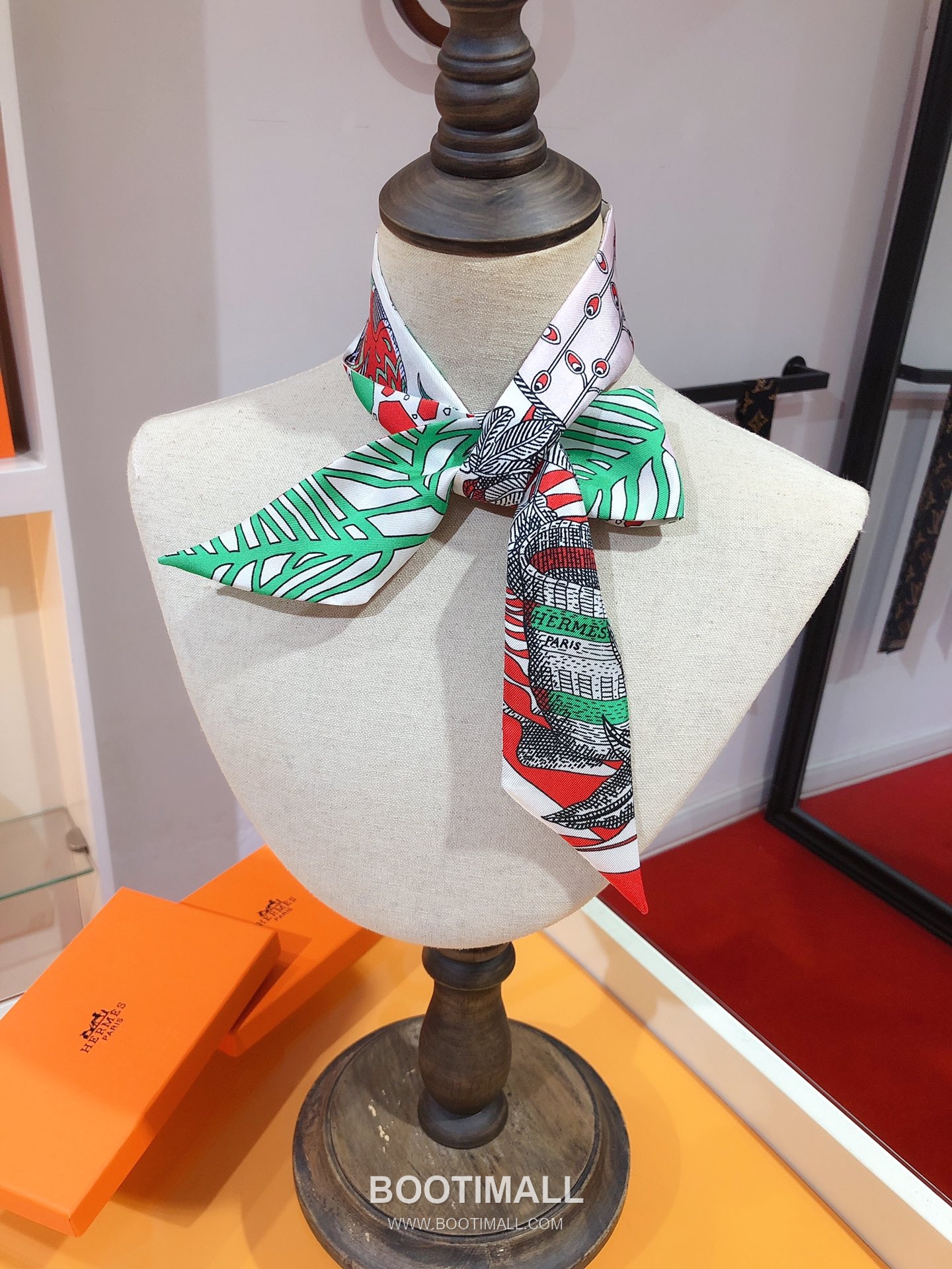 Hermes Lady Riders Twilly Silk Twill Black Twilly Scarf 에르메스 여 기사들의 무도 트윌리 실크 트윌 블랙 트윌리 스카프 86cm 7