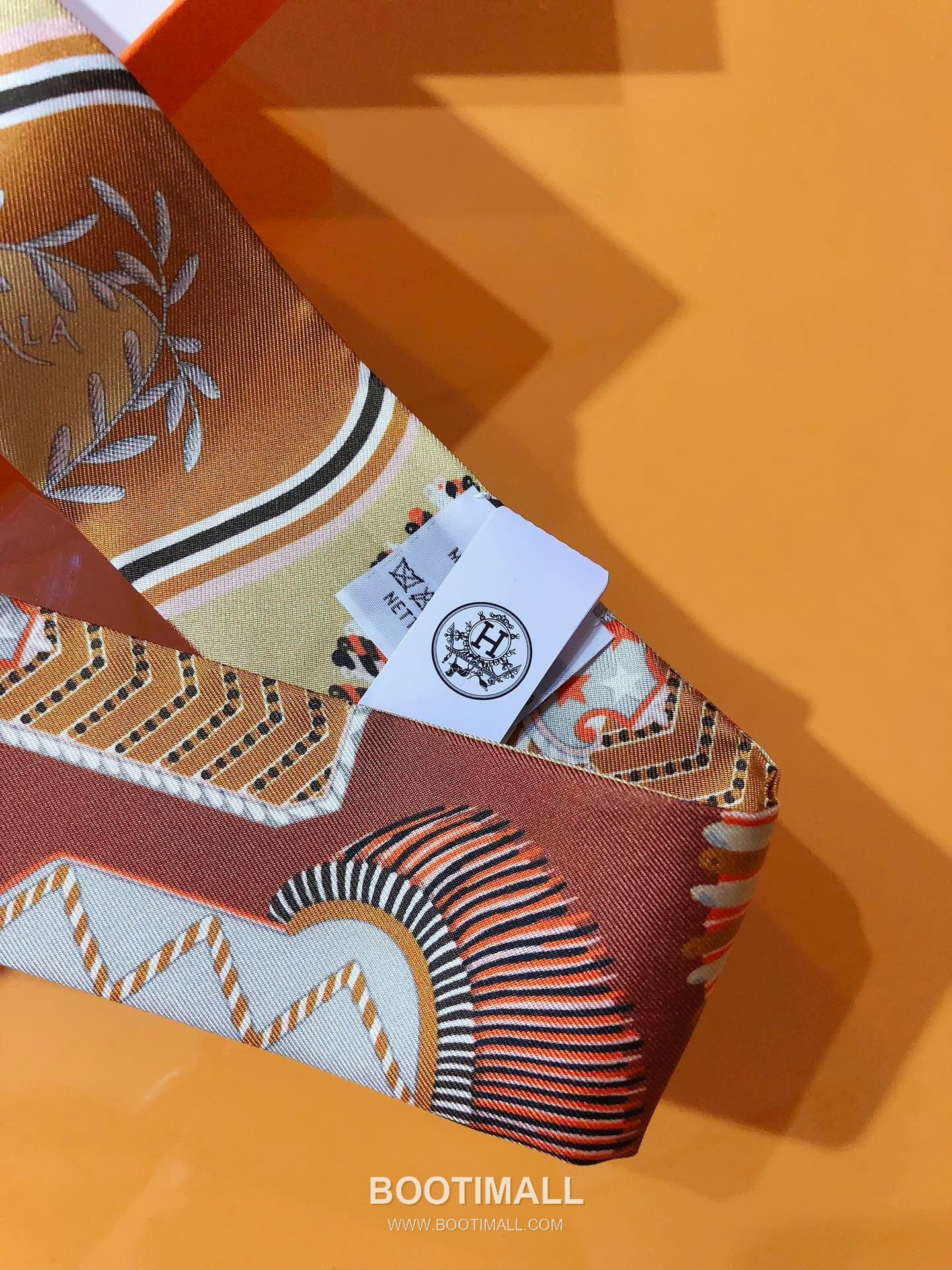 Hermes Twilly Silk Scarf Silk Twill Multicolor 에르메스 트윌리 실크 스카프 실크 트윌 멀티컬러 86cm 5