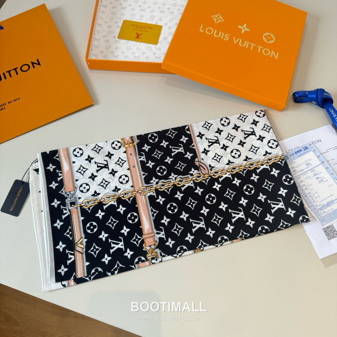Louis Vuitton Monogram Square Scarf Twill Silk Black Belt 루이비통 모노그램 스퀘어 스카프 트윌 실크 블랙 벨트 90X90cm 4