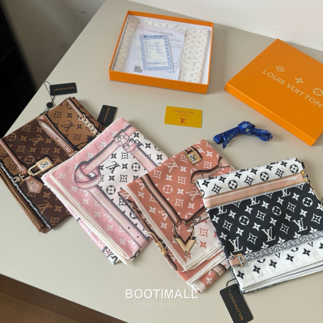 Louis Vuitton Monogram Square Scarf Twill Silk Black Belt 루이비통 모노그램 스퀘어 스카프 트윌 실크 블랙 벨트 90X90cm 9