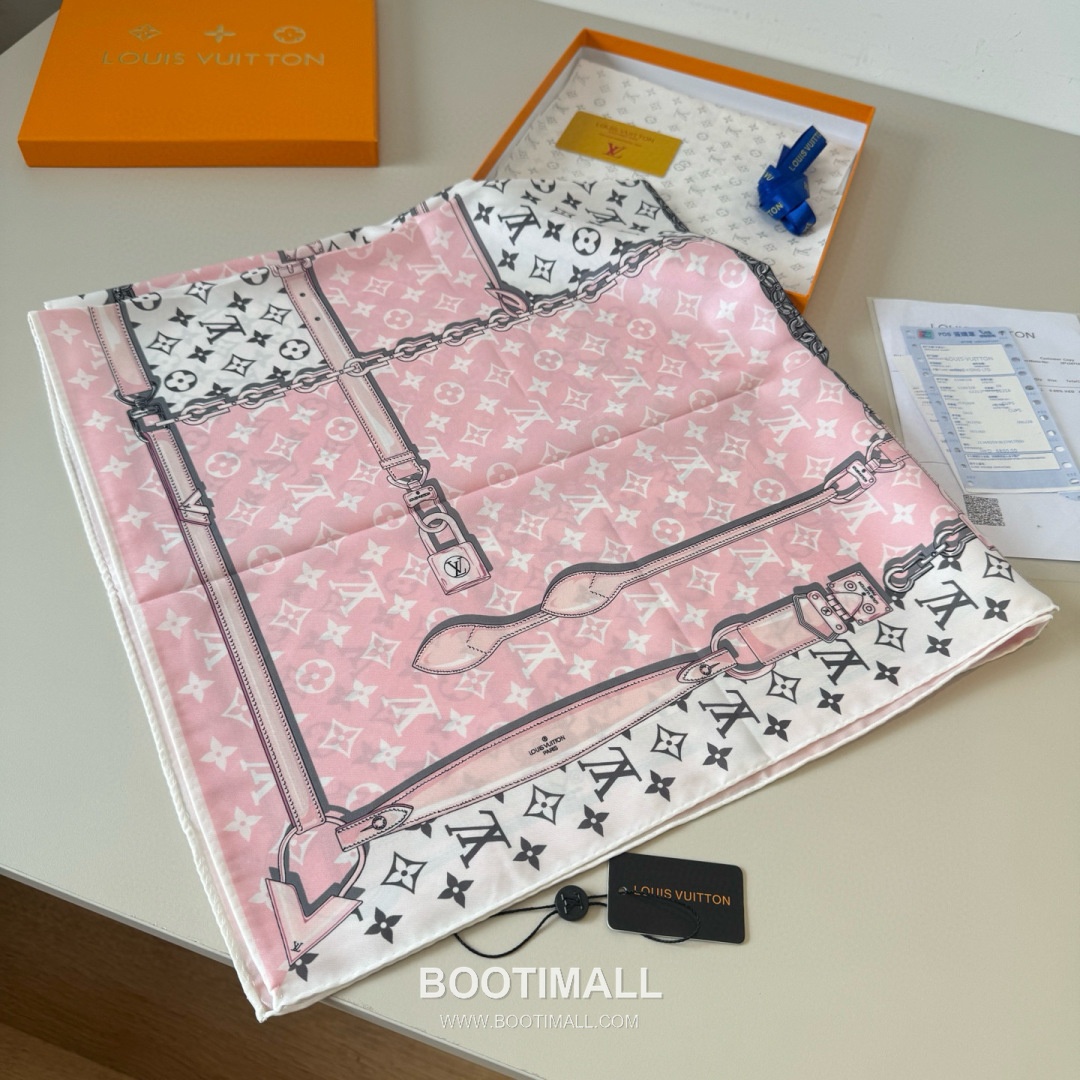 Louis Vuitton Monogram Square Scarf Twill Silk Black Belt 루이비통 모노그램 스퀘어 스카프 트윌 실크 블랙 벨트 3