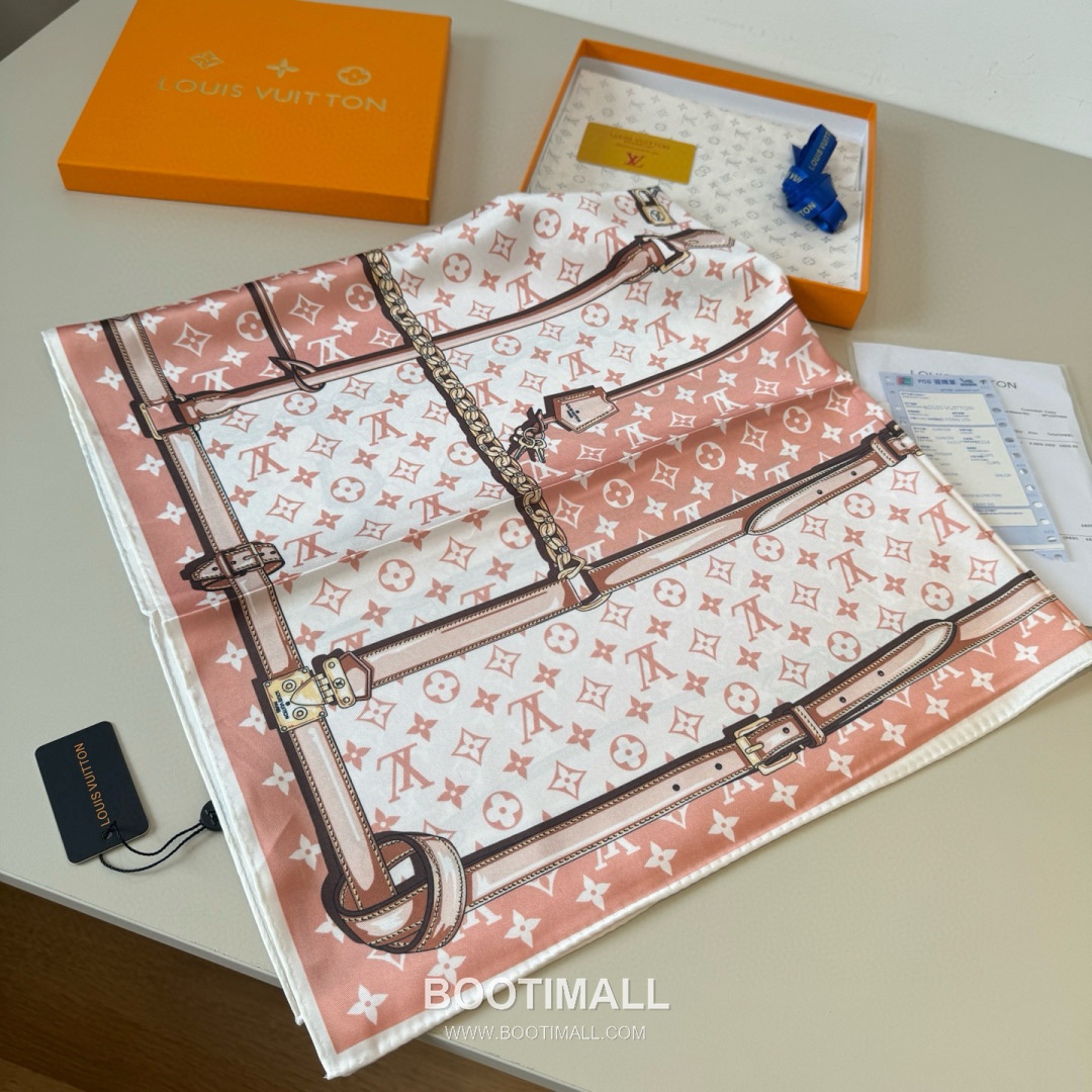 Louis Vuitton Monogram Square Scarf Twill Silk Black Belt 루이비통 모노그램 스퀘어 스카프 트윌 실크 블랙 벨트 3