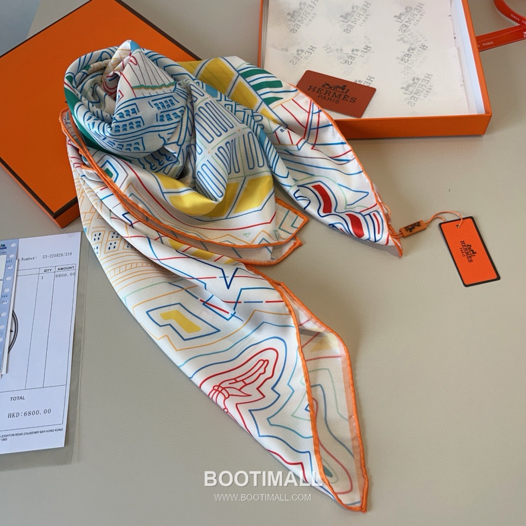 Hermes Fubao City 90 Silk Black Scarf 에르메스 푸바오의 도시 90 실크 블랙 스카프 90×90cm 4