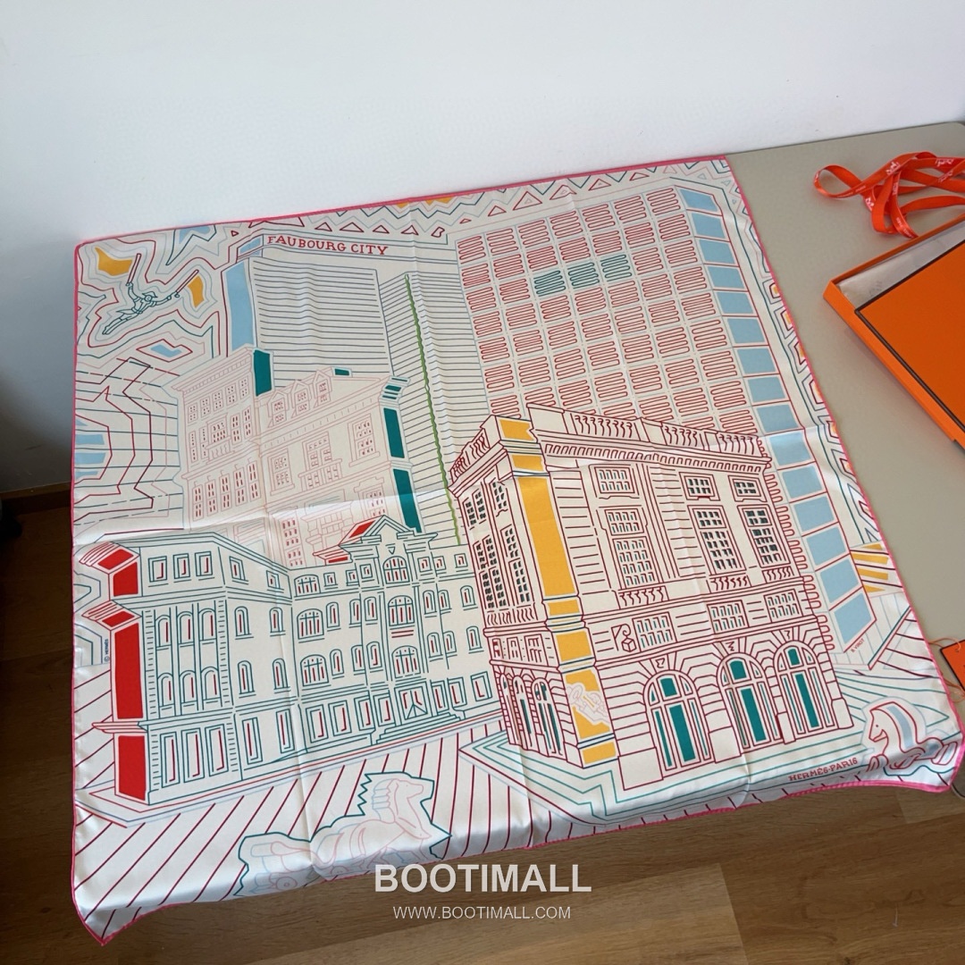 Hermes Fubao City 90 Silk Black Scarf 에르메스 푸바오의 도시 90 실크 블랙 스카프 90cm 1