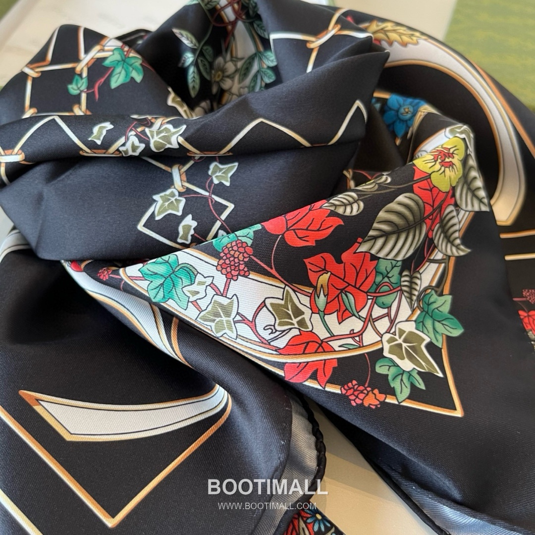 Gucci Animal Floral Print Silk Twill Multicolor Scarf 구찌 애니멀 플로럴 프린트 실크 트윌 멀티컬러 스카프 90cm 7