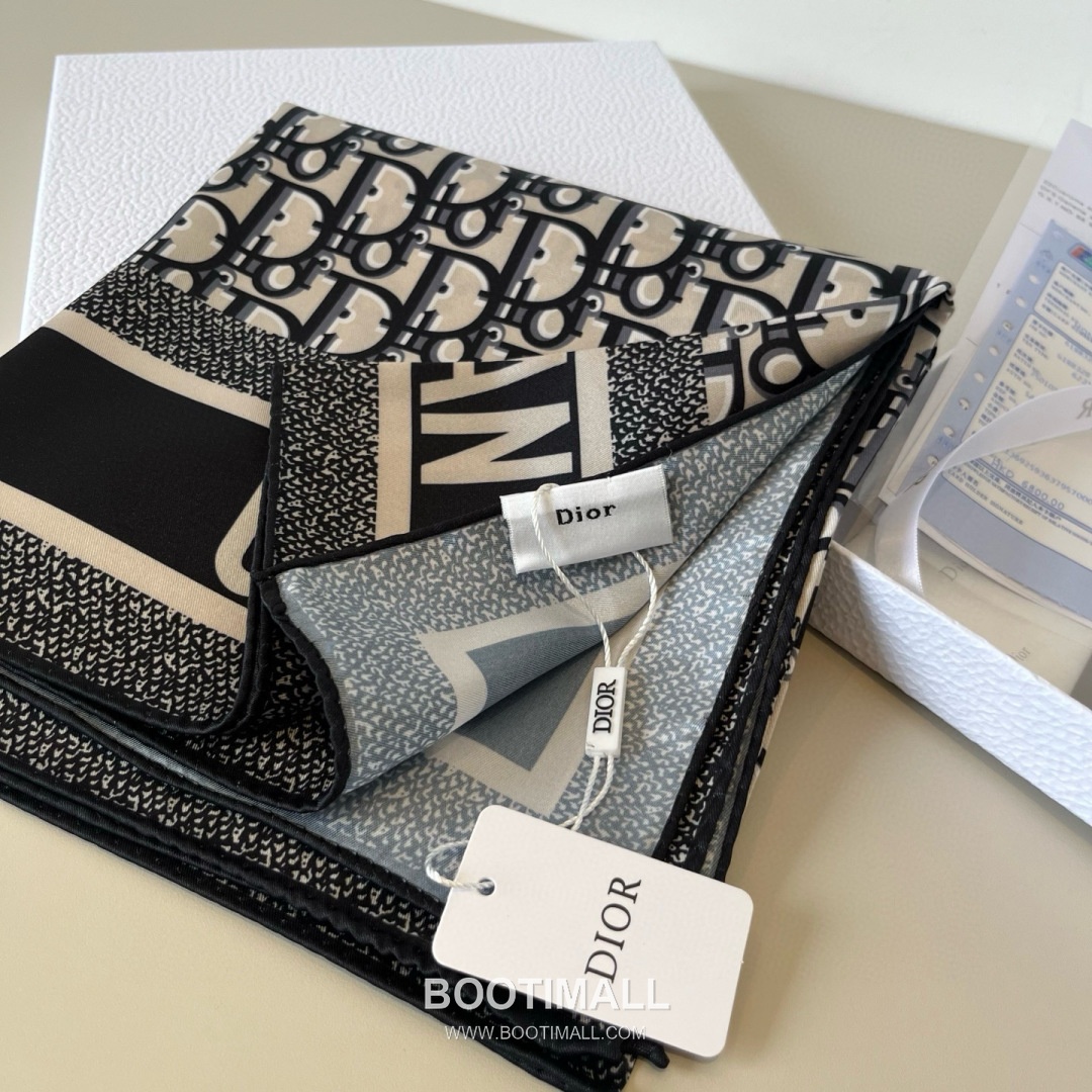 Dior Diortwin 90 Square Twill Silk Twill Blue Scarf 디올 트윈 90 트윌 90×90 실크 트윌 블루 스카프 90cm 7