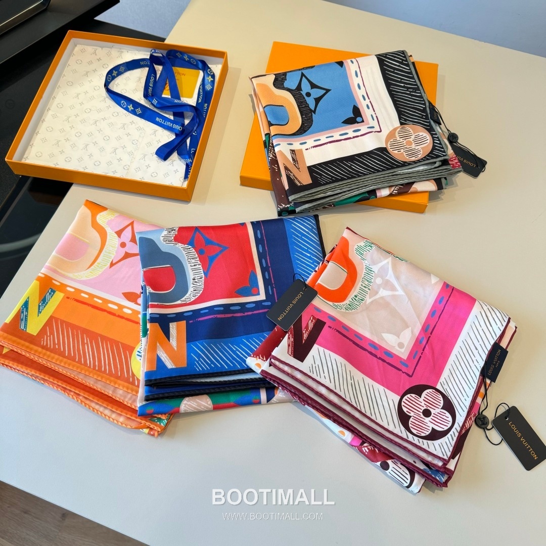 Louis Vuitton Unlocked 90 Scarf Silk Multicolor 루이비통 언락드 90 스카프 실크 멀티컬러 90 x 90 cm 90cm 9