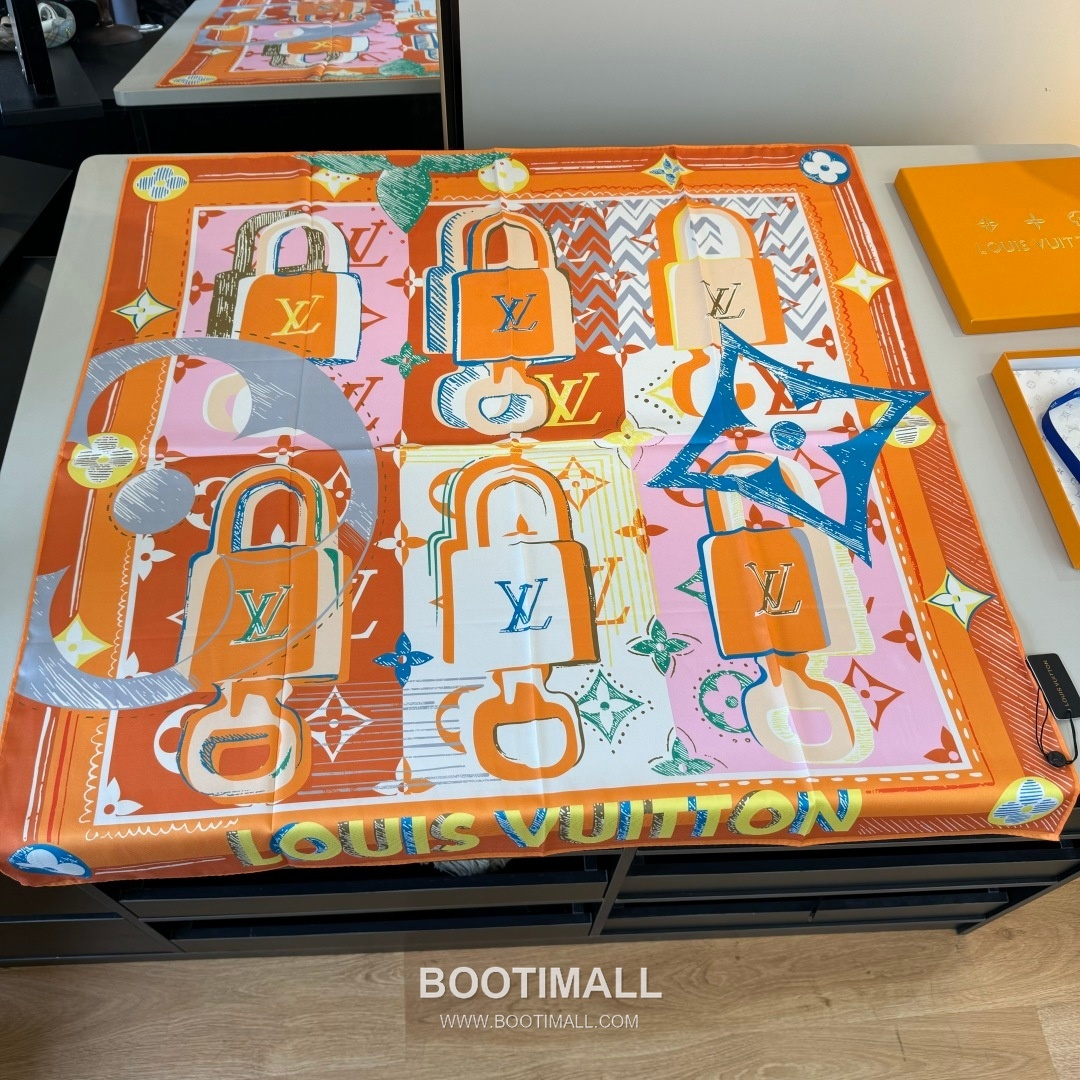 Louis Vuitton Unlocked 90 Scarf Silk Multicolor 루이비통 언락드 90 스카프 실크 멀티컬러 90cm 1