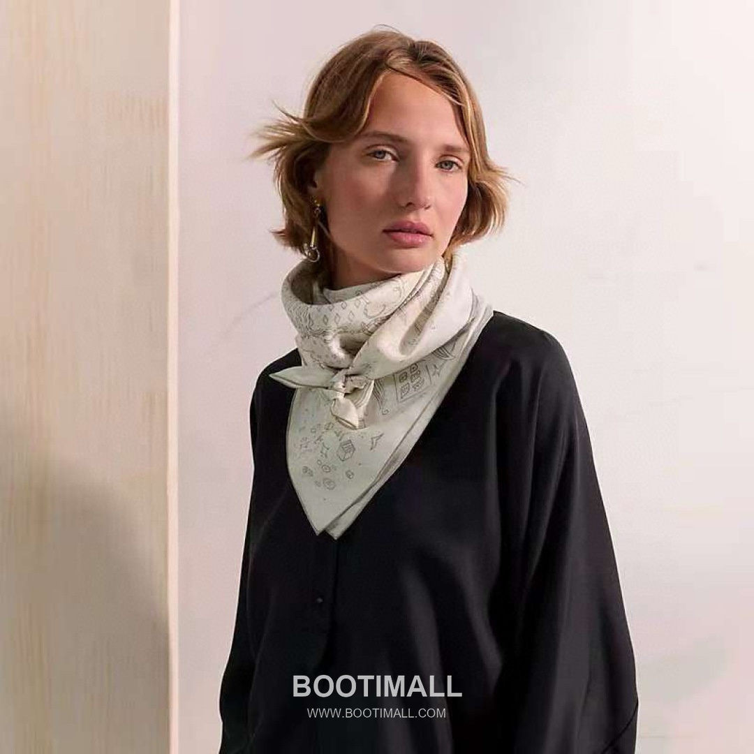 Hermes Connecting 90 Square Silk Black Scarf 에르메스 커넥팅 90 스퀘어 실크 블랙 스카프 90×90cm 2