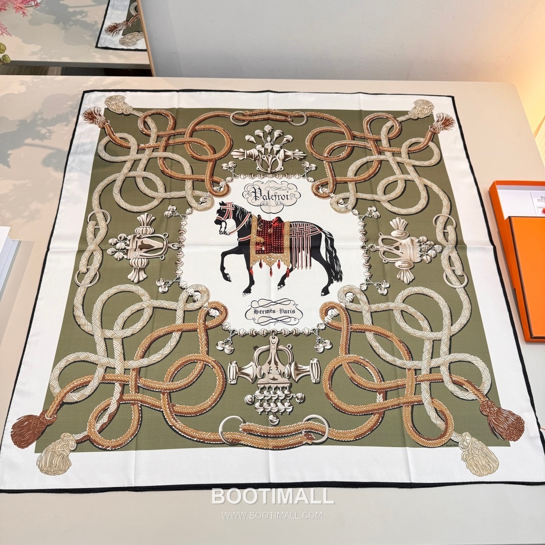 Hermes Saddle Horse Square Silk Black Scarf 에르메스 안장 말 스퀘어 실크 블랙 스카프 90cm 2