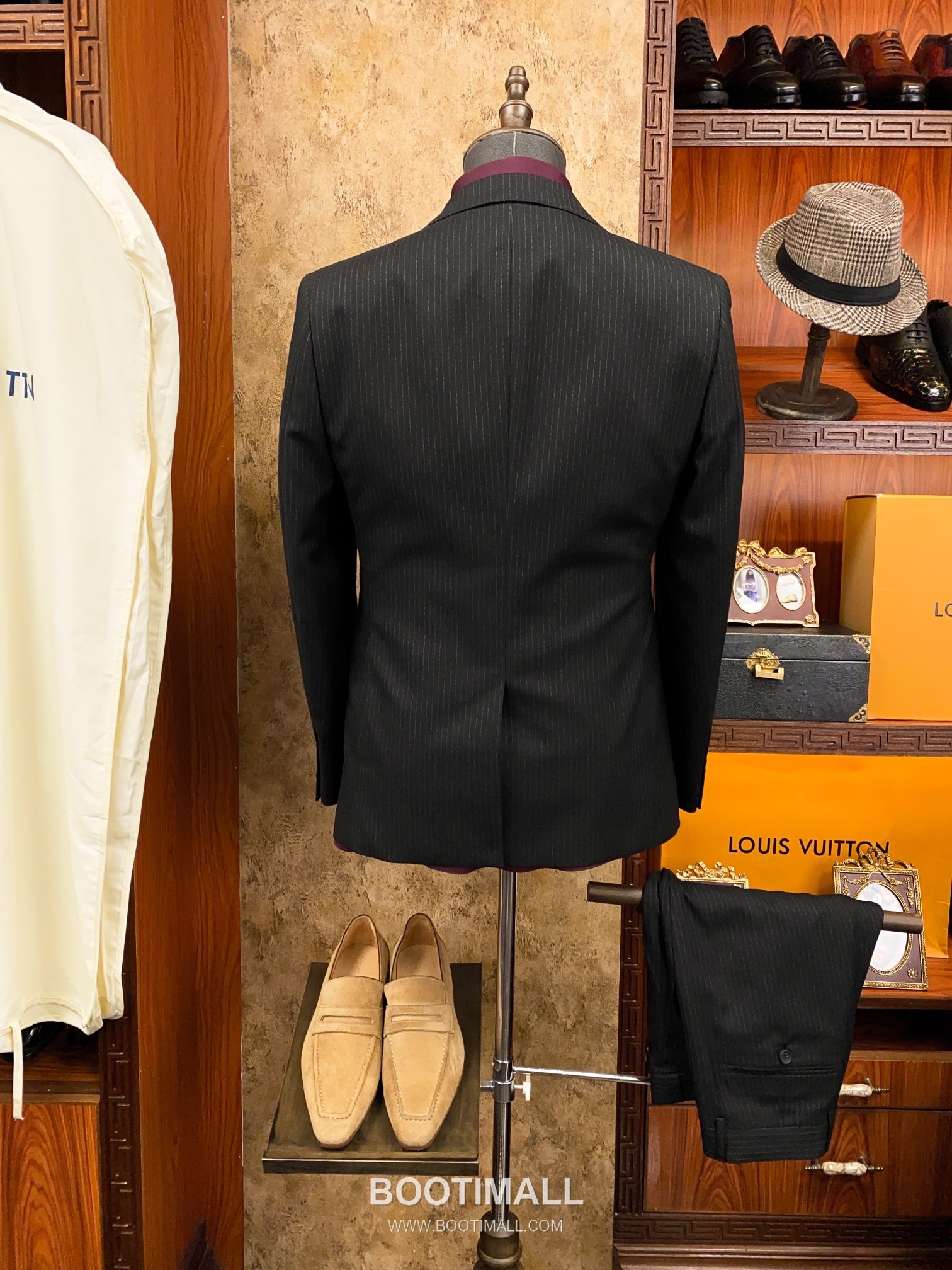 Louis Vuitton Suit Set Polyester, Viscose, Elastane Beige 루이비통 수트 세트 폴리에스터, 비스코스, 엘라스틴 베이지 4