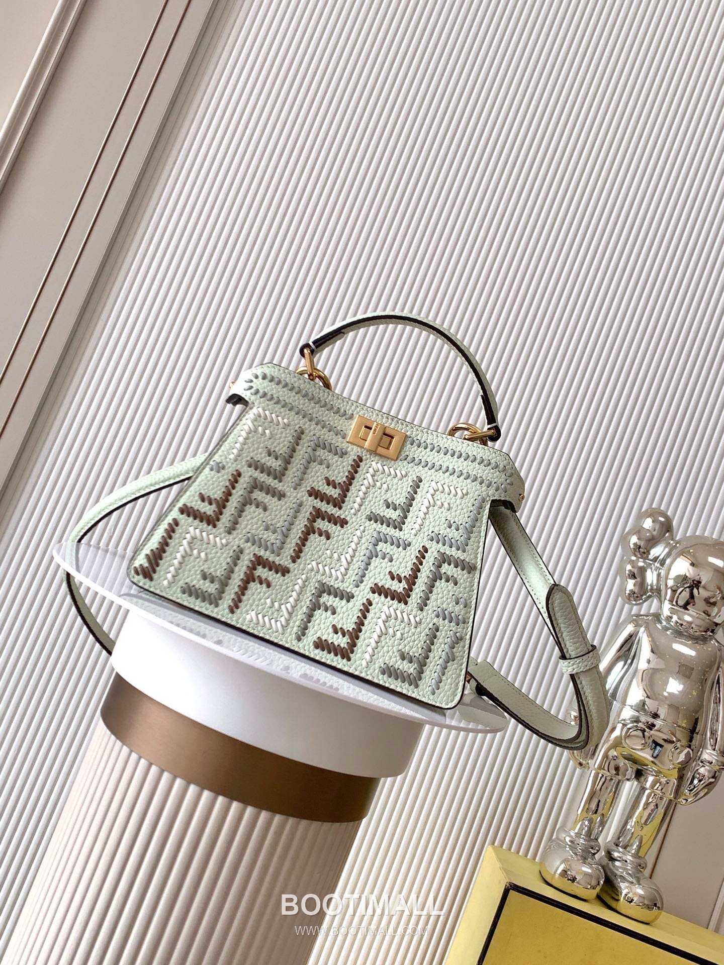 Fendi Peekaboo ISeeU Petite Calfskin Brown Top Handle Bag 펜디 피카부 아이씨유 쁘띠 카프스킨 브라운 탑핸들백 20cm 1