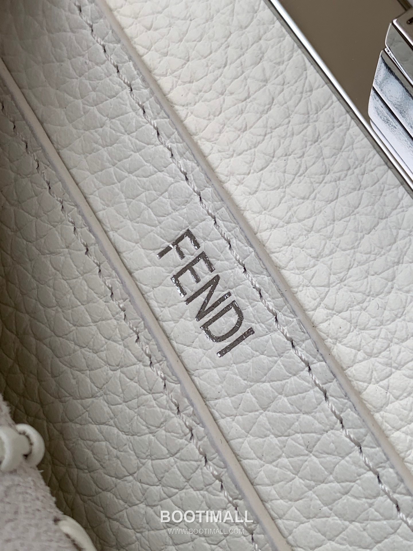 Fendi Peekaboo ISeeU Petite Calfskin Brown Top Handle Bag 펜디 피카부 아이씨유 쁘띠 카프스킨 브라운 탑핸들백 20cm 7